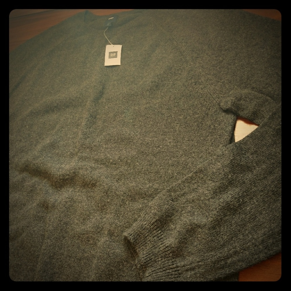 NWT Gap Dark Gray Men's Crew Neck Sweater L